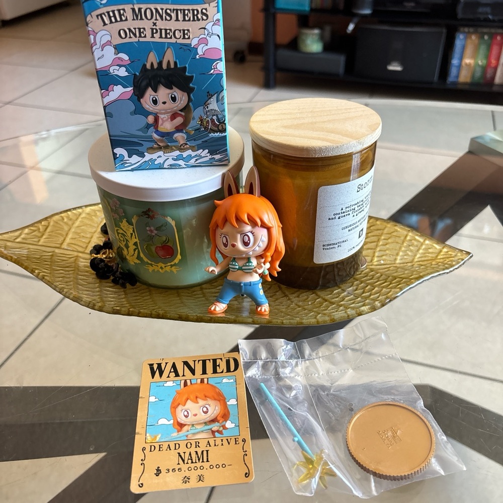 The monsters One Piece series figures Nami